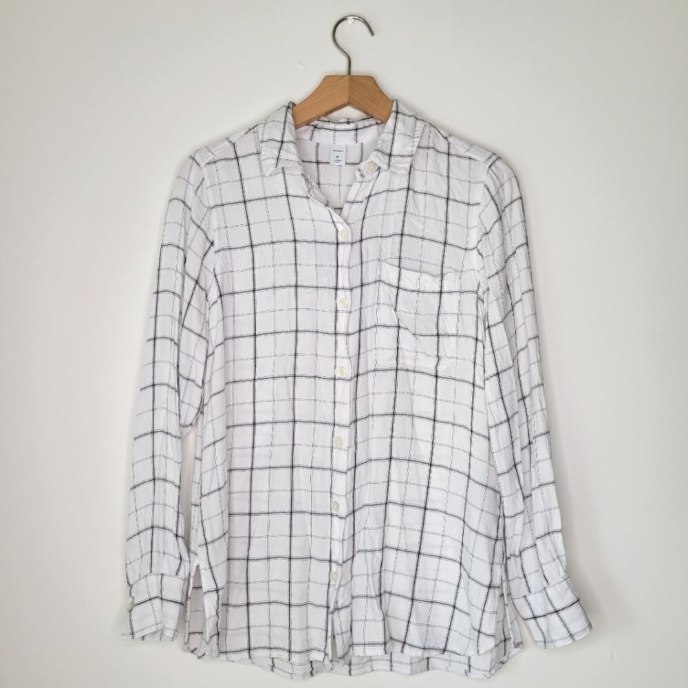 Old Navy White Grid Button Down Shirt Long Sleeve M